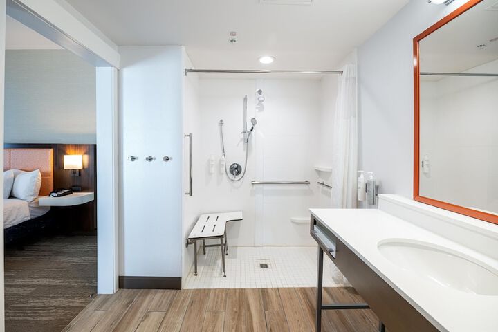 Hampton Inn & Suites Logan