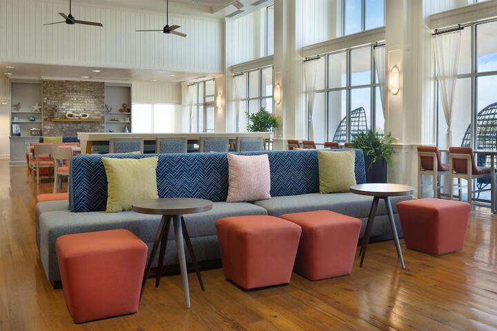 Hampton Inn & Suites Myrtle Beach / Oceanfront