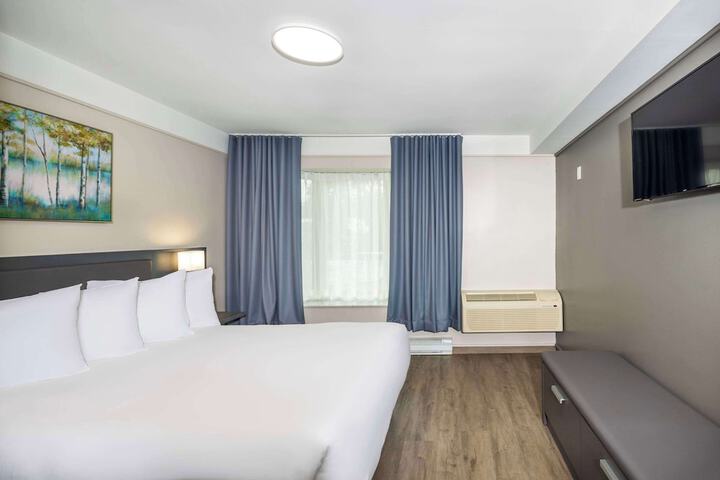 Les Suites de Laviolette an Ascend Collection Hotel