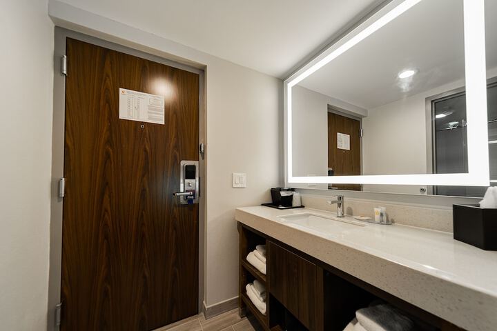 Room 84 of 108
