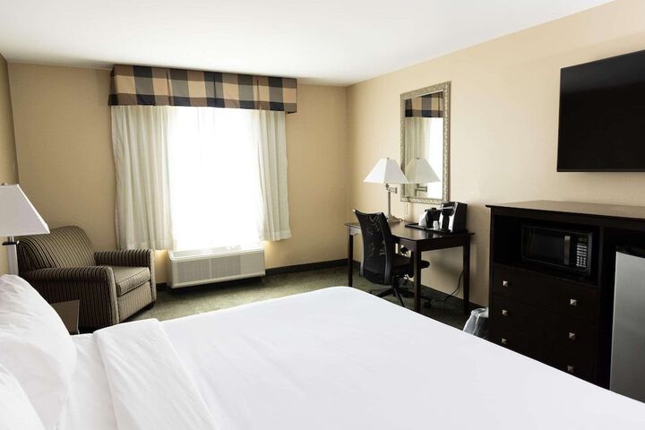 Room 3 of 14