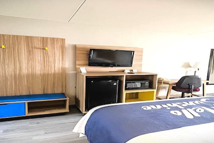 Days Inn by Wyndham Salina South