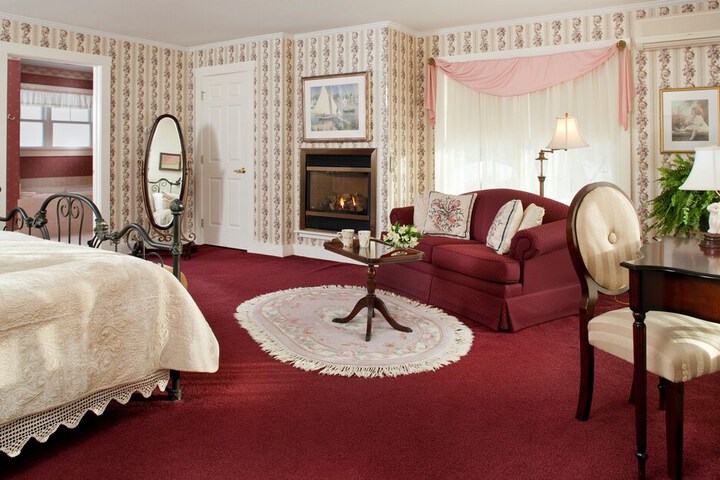 Brook Farm Inn