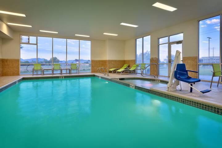 Pool 12 of 52