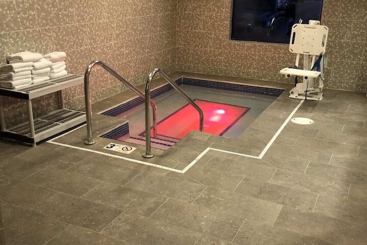 Spa 40 of 44