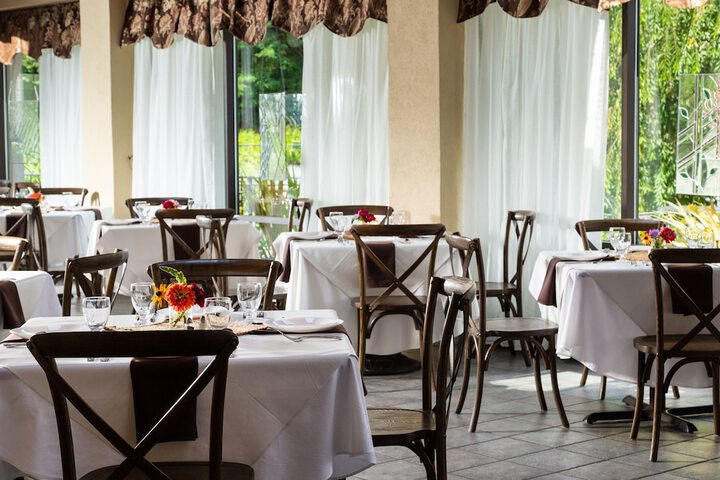 Meadowbrook Inn