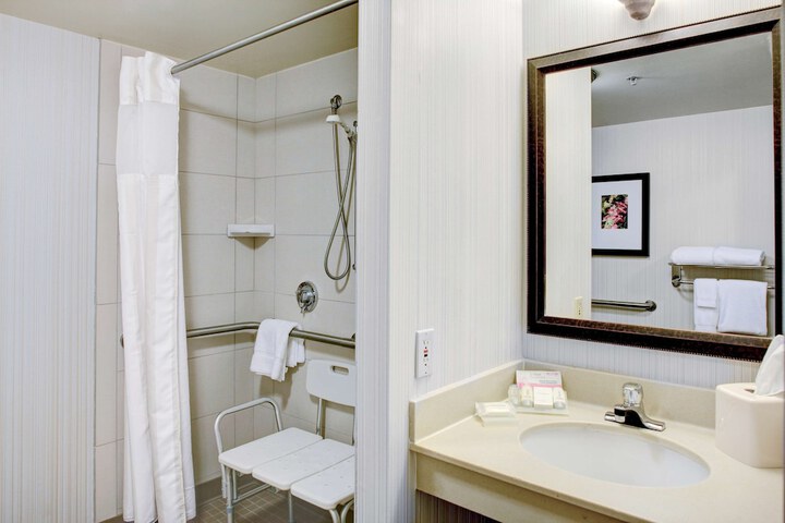 Room 11 of 50