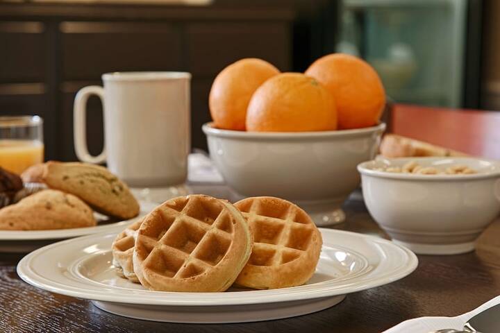 Breakfast/Coffee Service 31 of 36