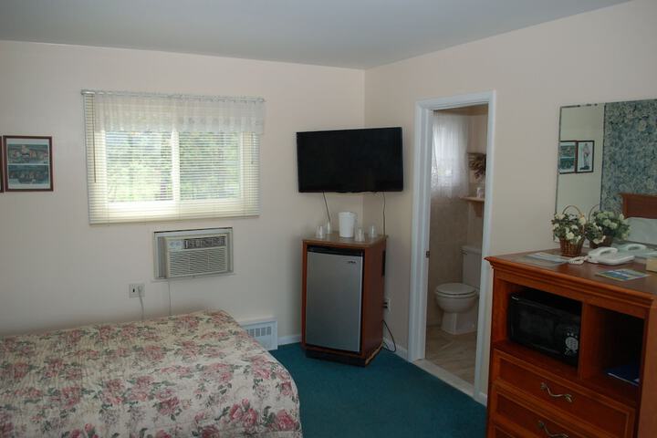 Room 32 of 61
