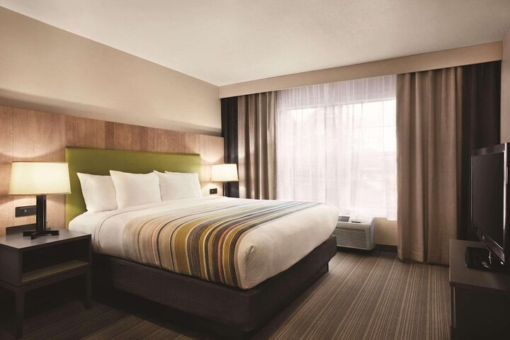 Country Inn & Suites by Radisson Newnan, GA