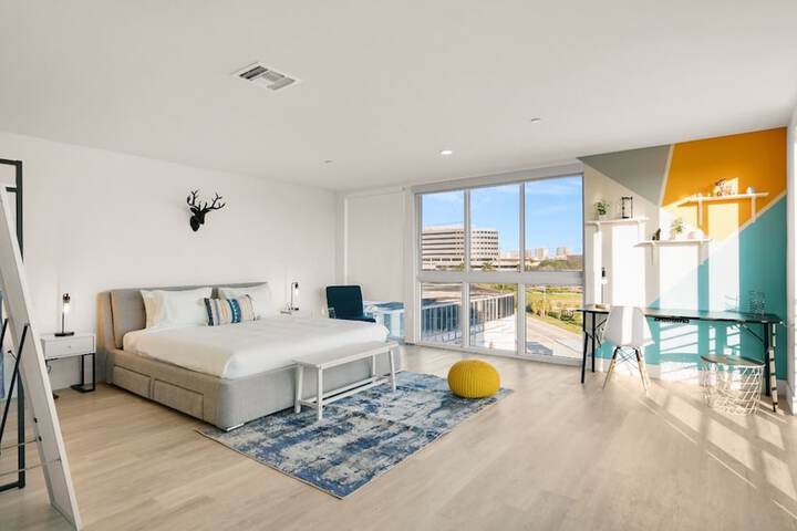 Lofts of Aventura