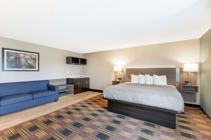 Quality Inn Newton at I-80