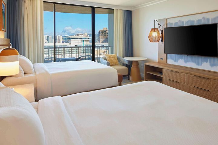 Hilton Hawaiian Village Waikiki Beach Resort