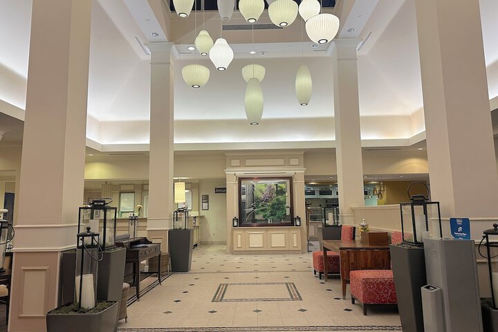 Arnot Grand Hotel & Suites