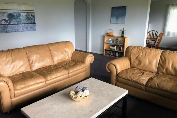2 Bedroom Suite: Views Private Entrance, EVchgr