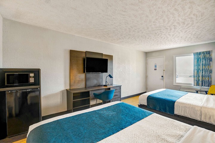 Room 16 of 45