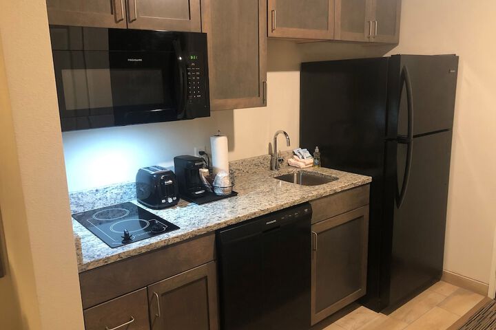 GrandStay Hotel & Suites Rock Valley