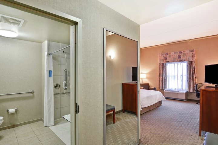Room 10 of 39