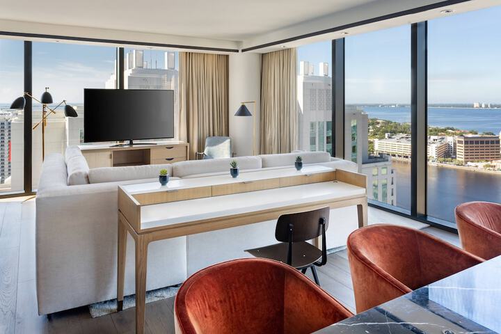 Room 22 of 70