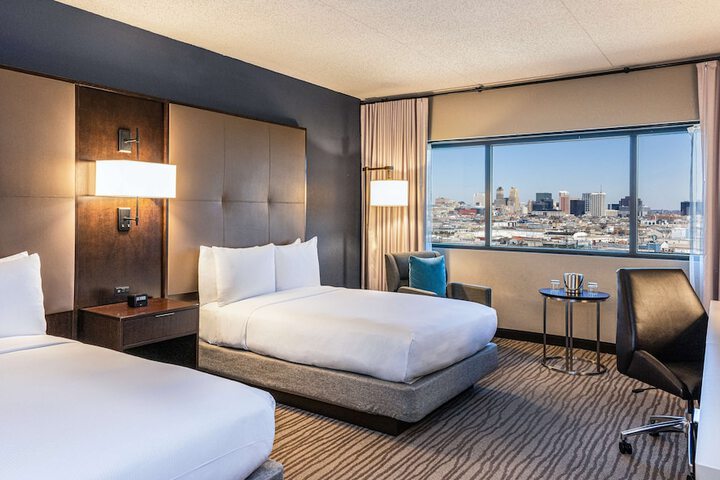 DoubleTree by Hilton Hotel Newark Airport