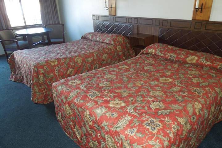 Room 13 of 23