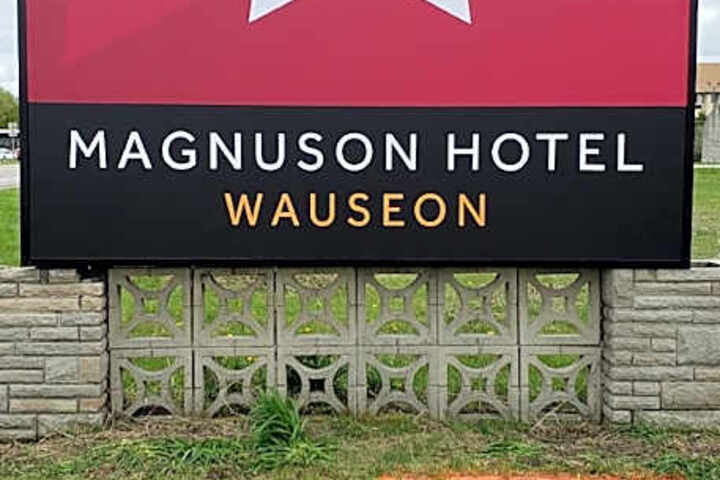 Magnuson Hotel Wauseon