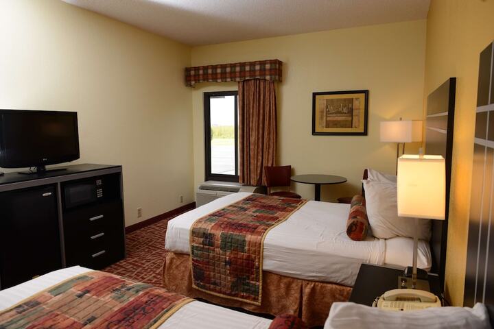Room 11 of 25
