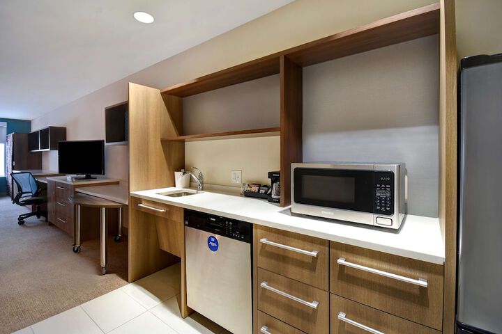 Home2 Suites by Hilton Wichita Downtown Delano