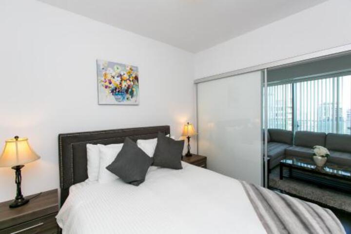 Royal Stays Furnished Apartments Entertainement District