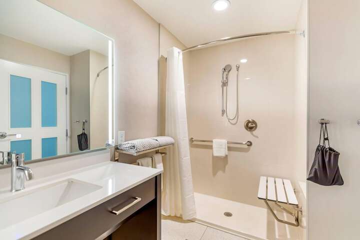 Cambria Hotel Copper Mountain