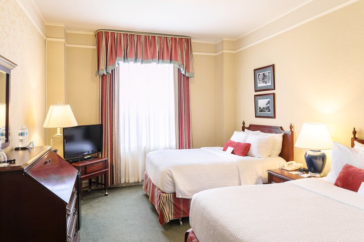 Room 19 of 62