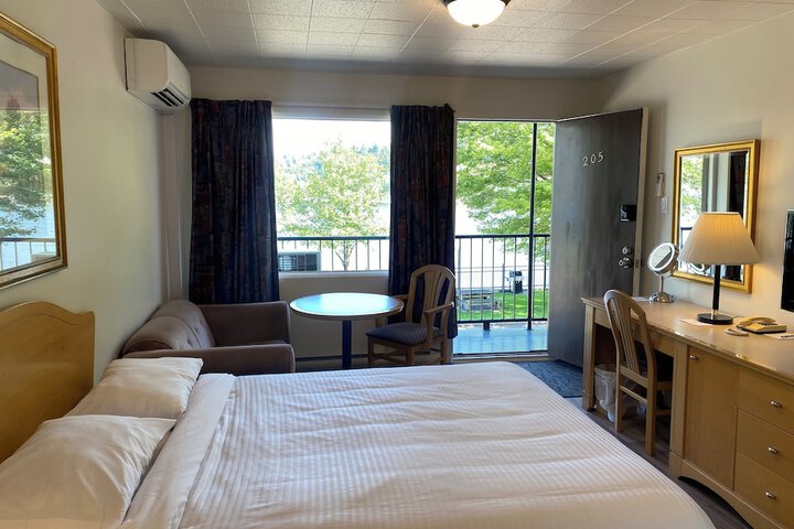 Room 63 of 93