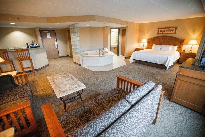 Room 16 of 36
