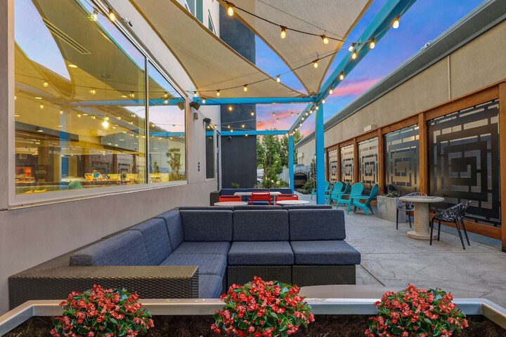 Terrace/Patio 41 of 41