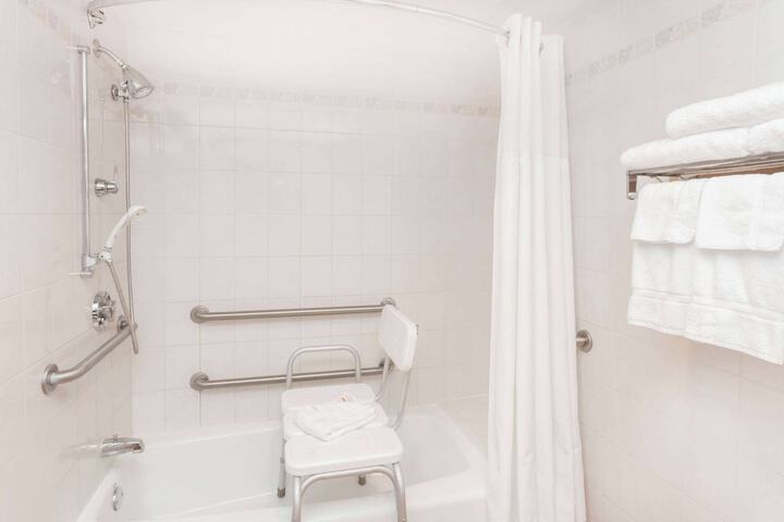 Room 21 of 29
