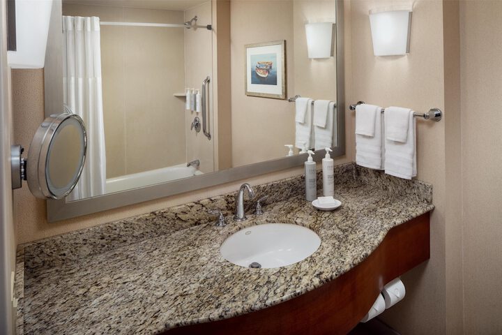 Hilton Garden Inn Portland Downtown Waterfront