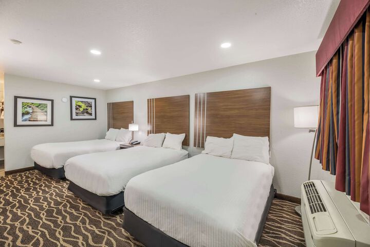 Room 18 of 34