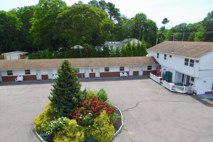 Aquastar Inn