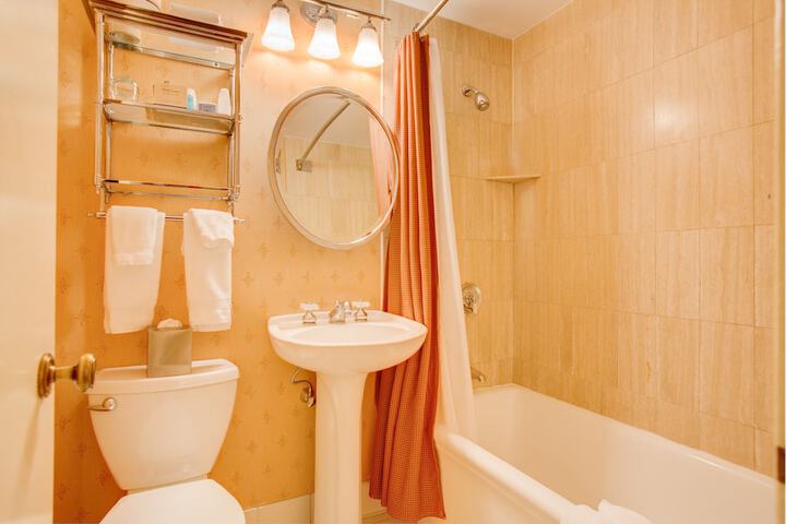Room 15 of 139
