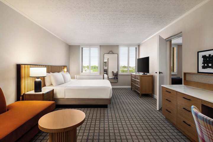 Room 50 of 147