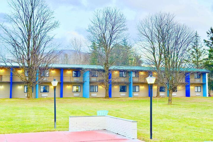 Days Inn by Wyndham Rutland / Killington Area