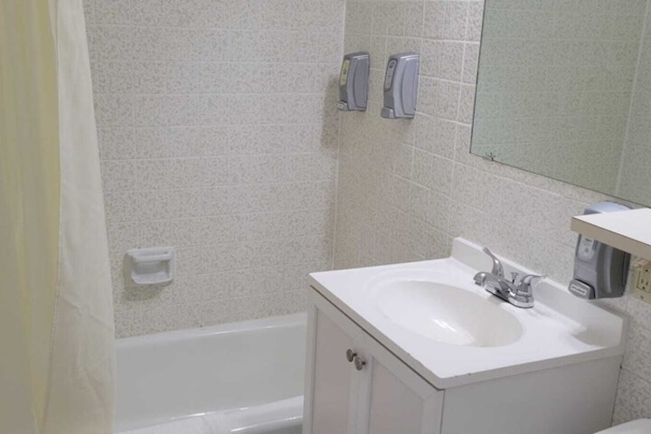Room 14 of 17
