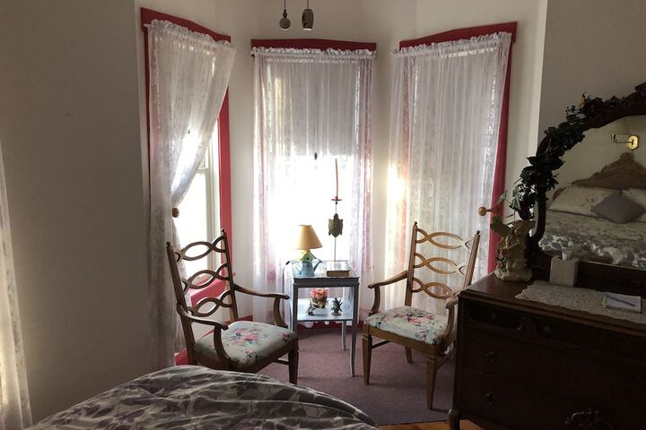 Keller House