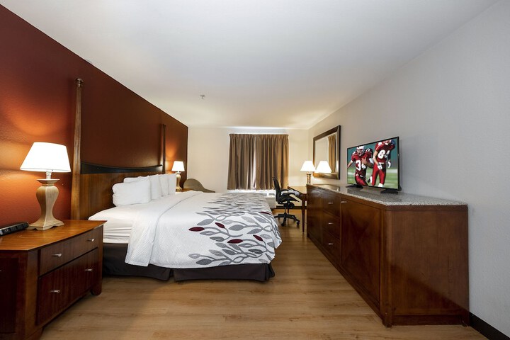Room 25 of 43