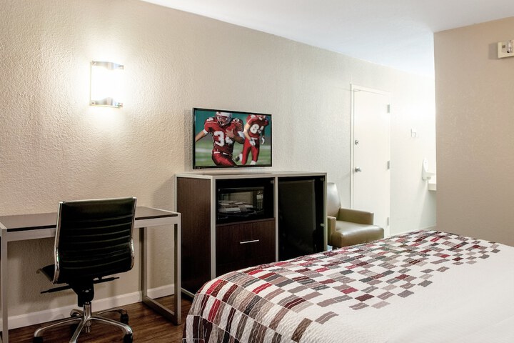 Room 19 of 32