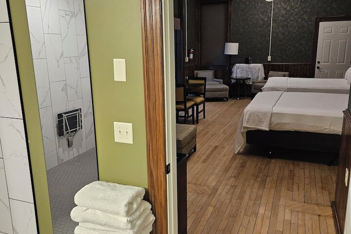 Albany Merchants Hotel