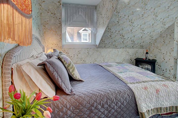 Room 15 of 26