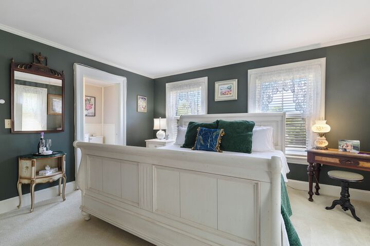 Westbrook Inn B & B