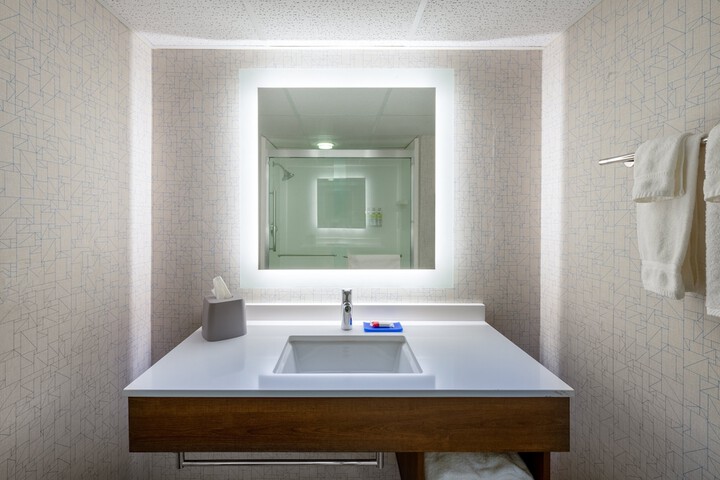 Room 20 of 49