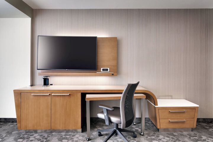 Room 19 of 44